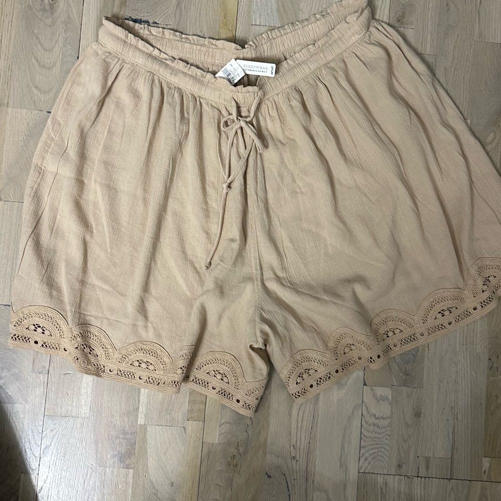 Aerie Women's Tan Lace Trim Shorts
